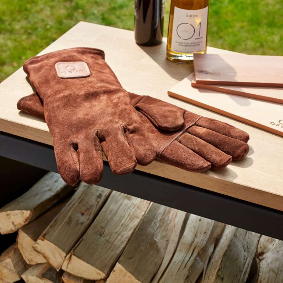 WebPhoto_1_64fd2342-d3dd-4e4b-8b5c-35fc44fbdccf_994x994 OFYR Gloves